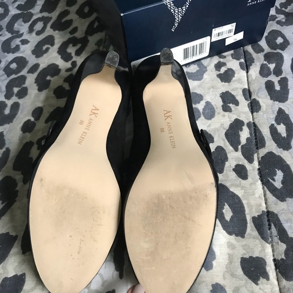 Anne Klein booties excellent cond 8 - Picture 3 of 5